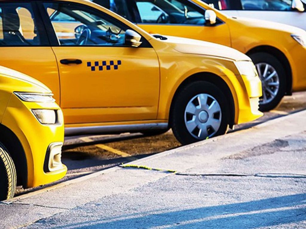 Elvanköy Mahallesi Taksici